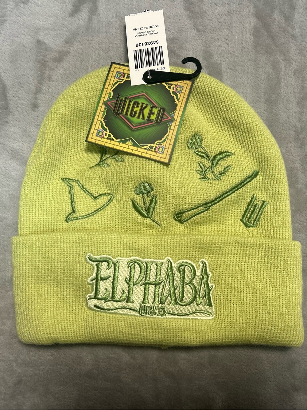 Wicked Box Lunch Elphaba Beanie Hat Green